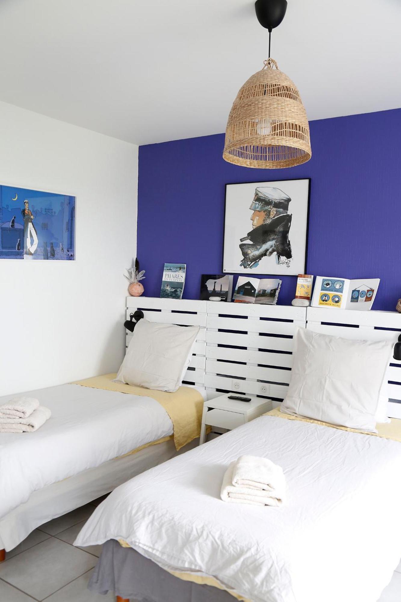 Bed and Breakfast L'Atelier De Mezareun Ushant Екстер'єр фото