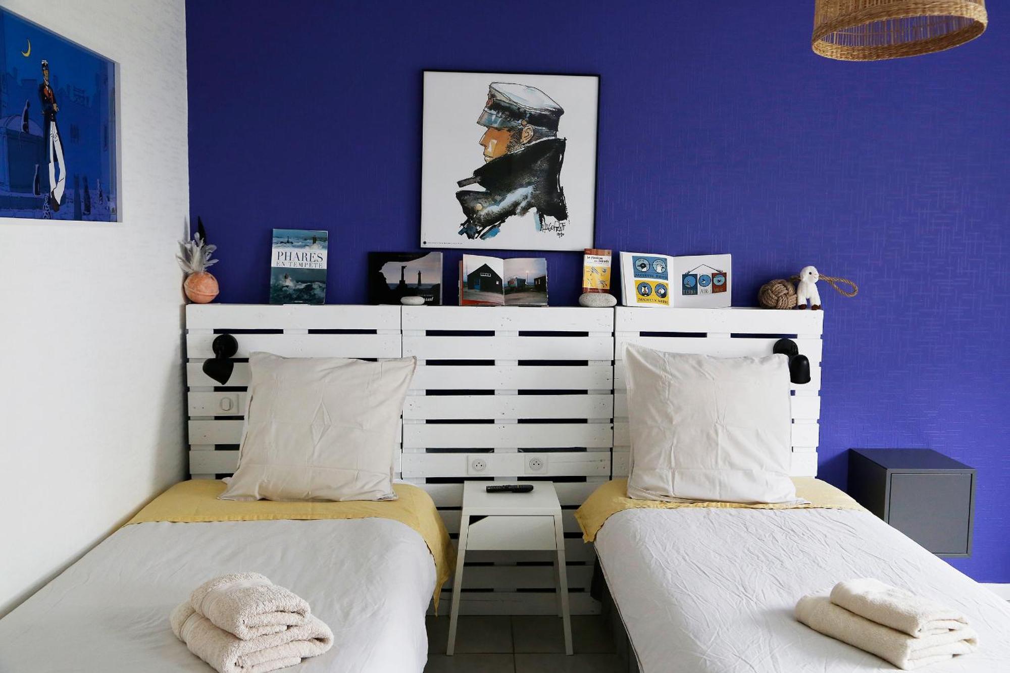 Bed and Breakfast L'Atelier De Mezareun Ushant Екстер'єр фото